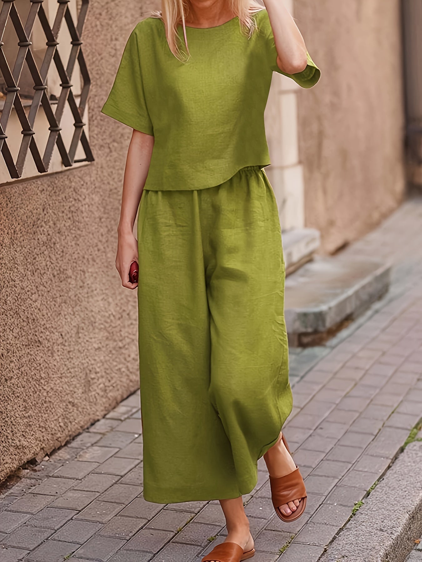 Women's Casual Two-Piece Outfit – Crew Neck Short Sleeve Top & Wide Leg Pants Set