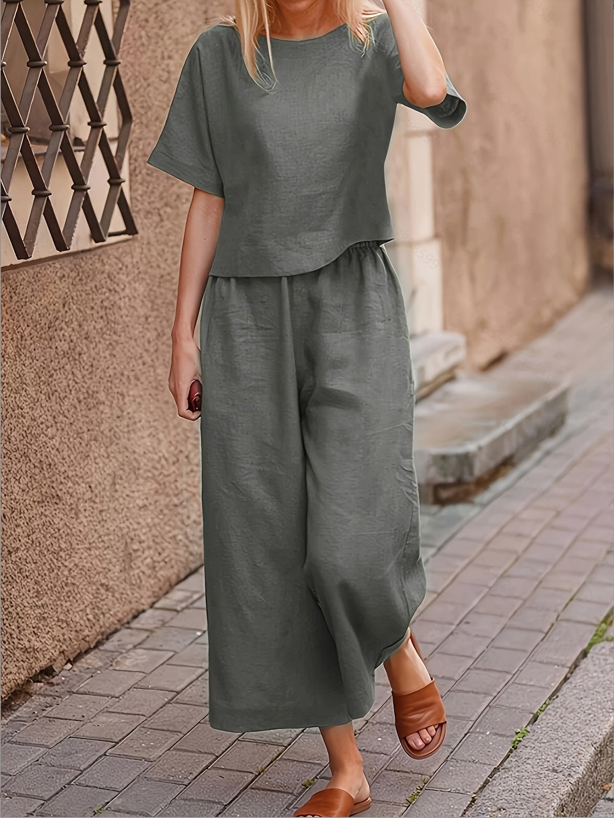 Women's Casual Two-Piece Outfit – Crew Neck Short Sleeve Top & Wide Leg Pants Set